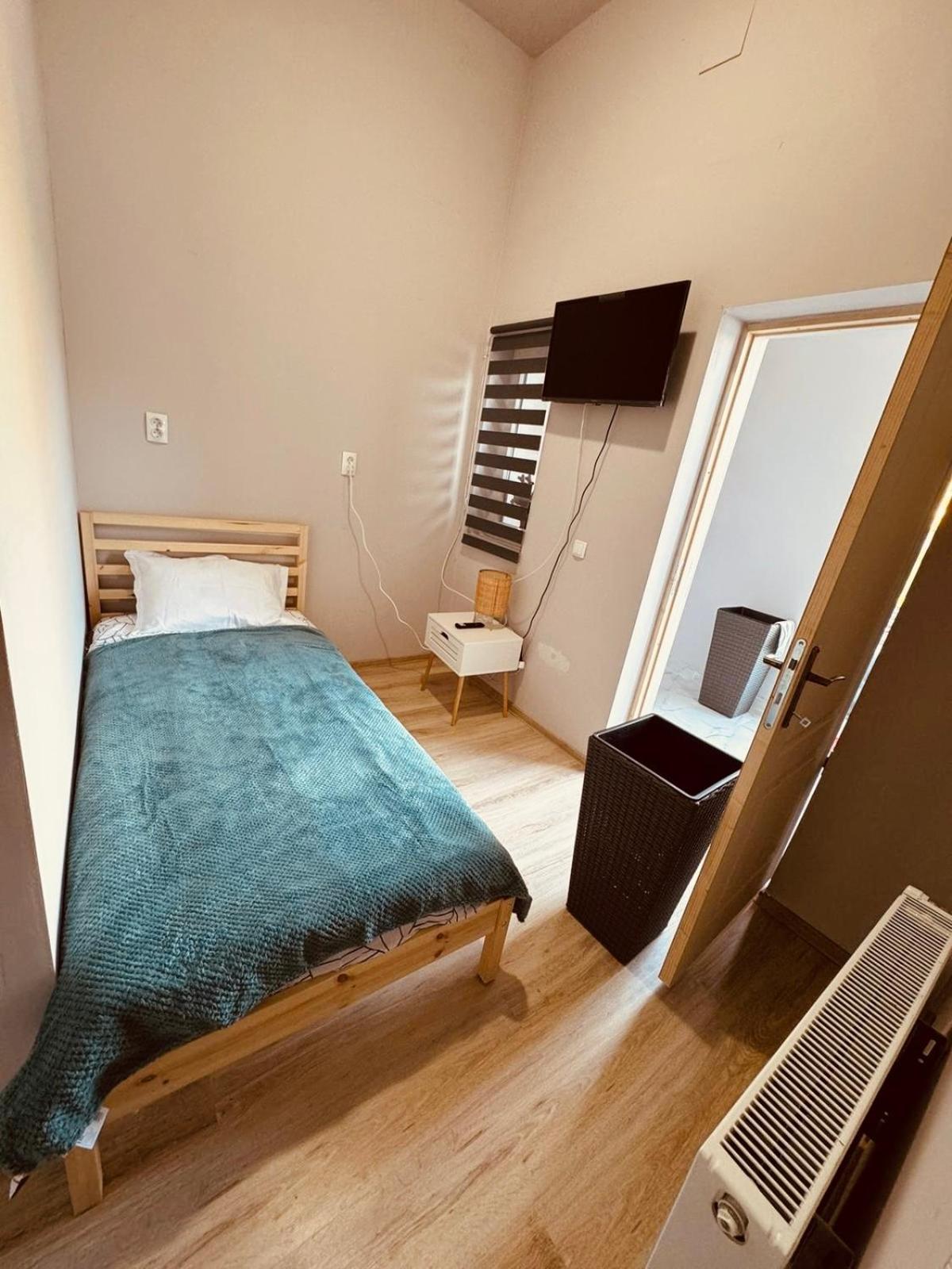 Serbian House Bed & Breakfast ทิมิชัวรา ภายนอก รูปภาพ
